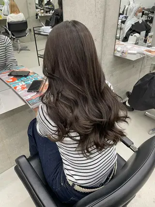 ロング カラー 齋藤 梨乃のヘアスタイル