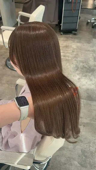 セミロング 悩み解決/艶髪/ LISAのヘアスタイル