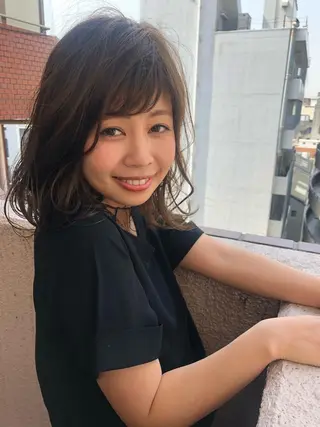 ミディアム パーマ tuuli トゥーリのヘアスタイル