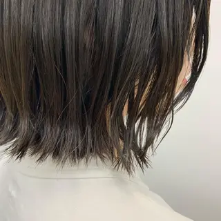 ショート カラー leben serikaのヘアスタイル