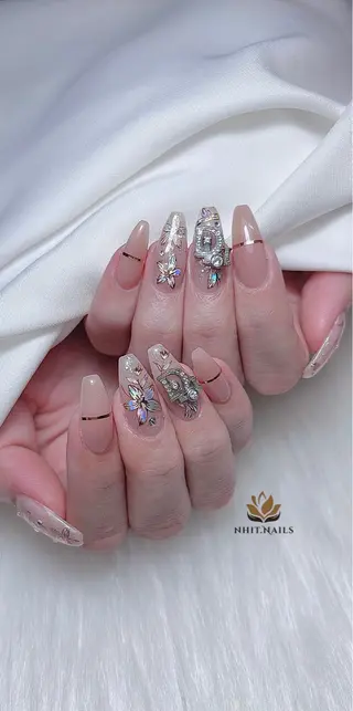 ネイル Nhit Nailsのネイルデザイン