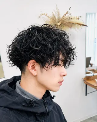 パーマ メンズ 渡邉 顕幸のヘアスタイル