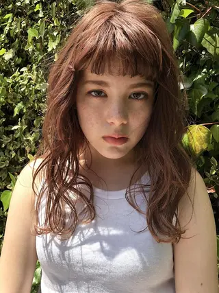 セミロング カラー 一ノ瀬 暁のヘアスタイル