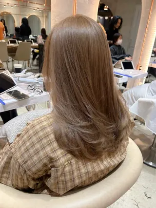 セミロング ハッシュカット/韓国 レイヤー/カハナのヘアスタイル