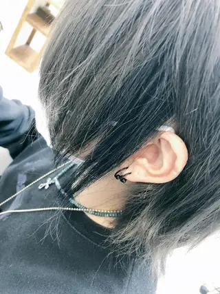 ショート カラー ブリーチカラー🌈 嘉名 真樹のヘアスタイル