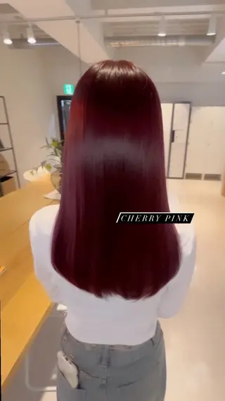 カラー ニトウ レイナのヘアスタイル