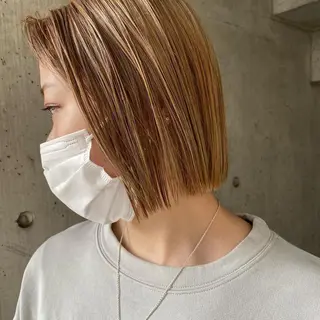 ショート カラー センターパート/ 暖色カラーayuのヘアスタイル