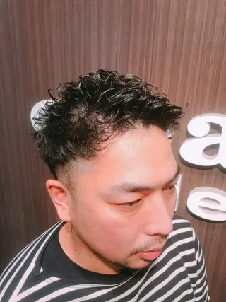 パーマ メンズ ショート 前之園 ひかるのヘアスタイル
