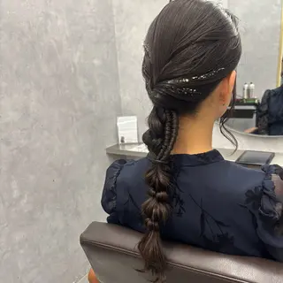 ロング ヘアアレンジ NUMBER_ ユイナのヘアスタイル