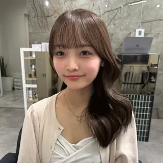 ミディアム カラー 🎀レイヤー×透明感 ×髪質改善🎀米田のヘアスタイル