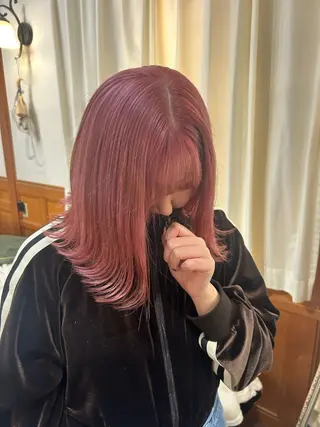 ミディアム 金森 有希のヘアスタイル