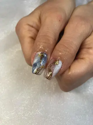 ミディアム ネイル 荒木 莉奈のネイルデザイン