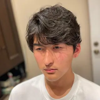 ミディアム パーマ メンズ ヨリソイhair salon所属・浦添メンズ 経験20年／のヘアスタイル