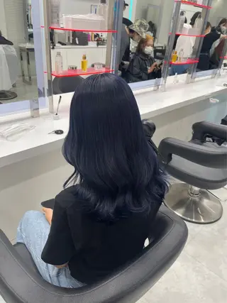 ミディアム カラー ヘアアレンジ 🫧モテる💗ダメー ジレスハイトーン🫧のヘアスタイル