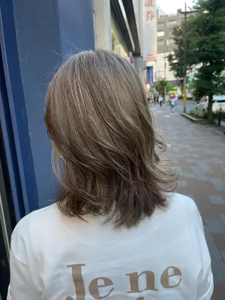 カラー 馬場智哉 白髪ぼかしハイライトのヘアスタイル