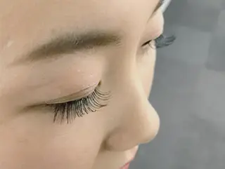 マツエク・マツパ 株式会社GRAND LINEのマツエク・マツパデザイン