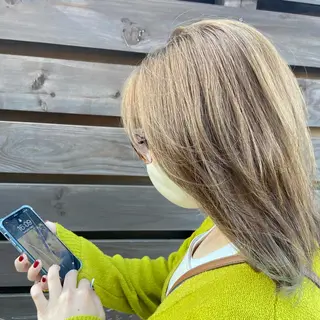 ミディアム カラー ゆうこ 🩷🩶のヘアスタイル