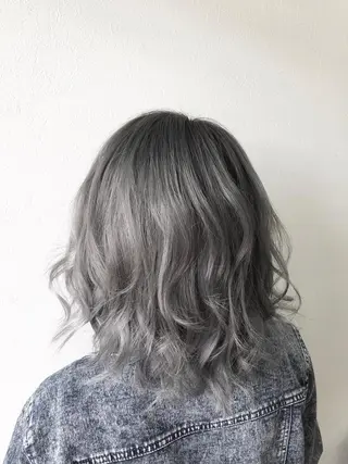 カラー ダブルスキルエクステ /羽エクステ白石宇由のヘアスタイル