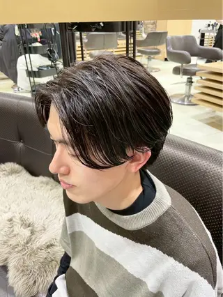 URARA ／メンズカットのヘアスタイル