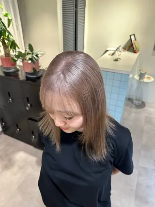 セミロング カラー HANAME 原宿美容室のヘアスタイル