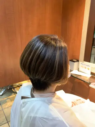 ショート 武田尚子🌸 自然に仕上がる矯正のヘアスタイル