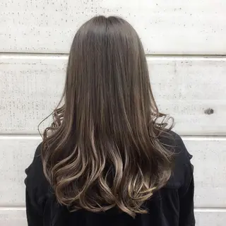 ショート アップシー デイジーのヘアスタイル