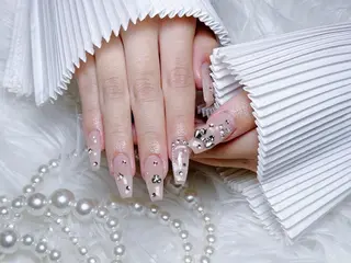 ネイル RAFFINE haru🦋🩵のネイルデザイン