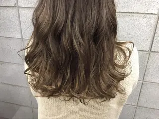 ロング カラー ITO YUKIのヘアスタイル