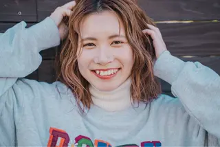 ミディアム カラー カンノ シュンのヘアスタイル