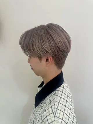 カラー メンズ タイトボブ個性派カラ ーAKANEのヘアスタイル