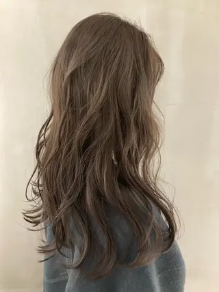 ロング Larry🌼中下 美香のヘアスタイル