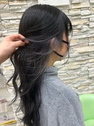 ロング カラー ハイトーン/うる艶 カラー Mioのヘアスタイル