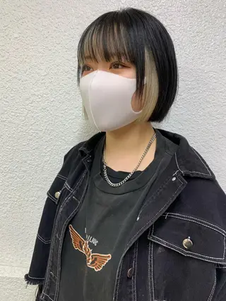 ショート 🧨ブリーチー×ボブ レイヤー💎じゅえるのヘアスタイル