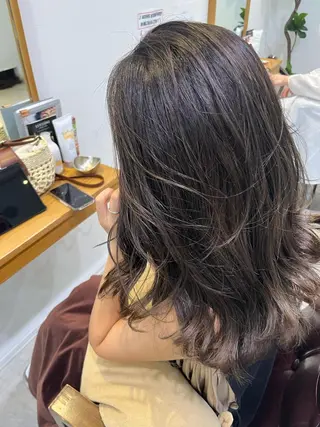 ロング 川口 絵理のヘアスタイル
