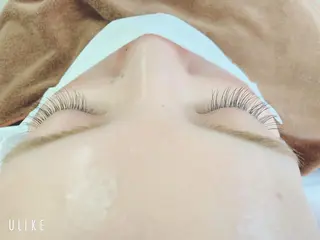 マツエク・マツパ 中村 眞歩のヘアスタイル