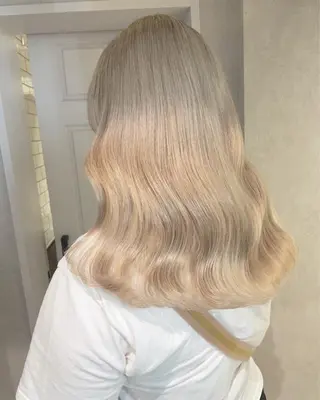 ミディアム カラー ヘアアレンジ トレンドレイヤー カット/mihoのヘアスタイル