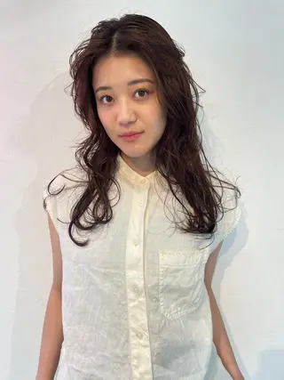 セミロング カラー パーマ hazuki 🌝のヘアスタイル