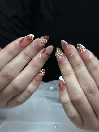 ネイル Iconic Nailのネイルデザイン