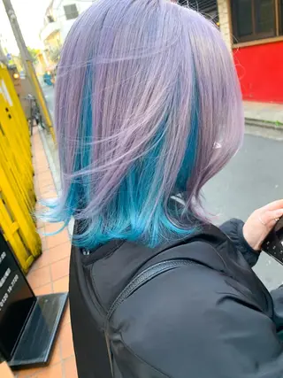 ミディアム カラー 薄田 珠美のヘアスタイル