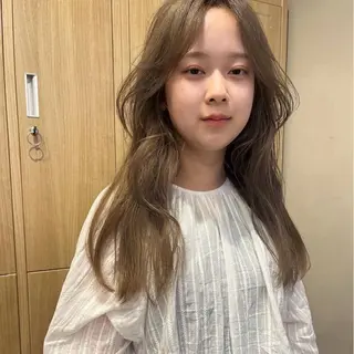 カラー オリーブ🎶アッシュ グレージュちひろ🧸のヘアスタイル