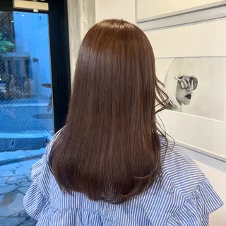 セミロング カラー カジュアルを女っぽく 𝗮𝘆𝗮𝗰𝗼のヘアスタイル