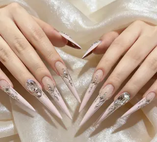 ネイル 🎀 NaNa_nailのネイルデザイン