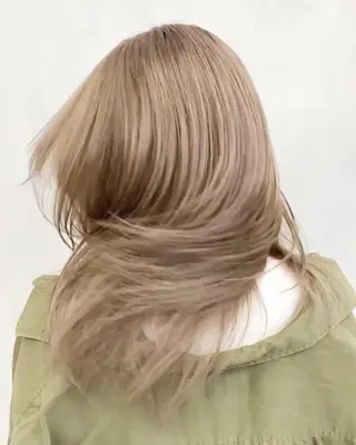 ミディアム カラー ハイトーン特化サロン 代表　中谷蓮のヘアスタイル