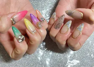 ネイル VIERU 🌈🎀💖のネイルデザイン