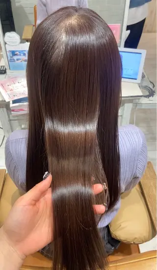ロング レイヤーカット/ 透明感カラー🤍楓のヘアスタイル