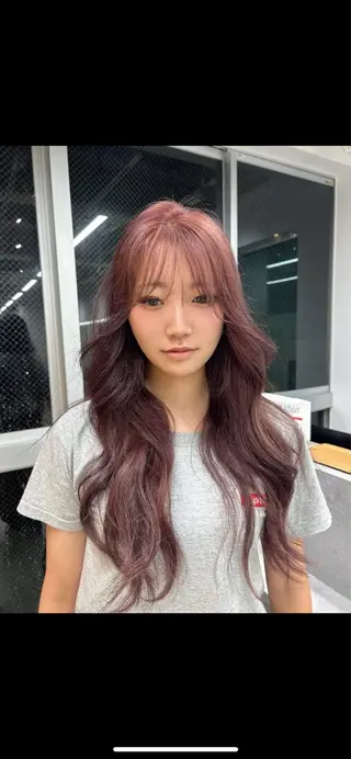 ロング カラー MOE🌙 博多ハイトーンのヘアスタイル