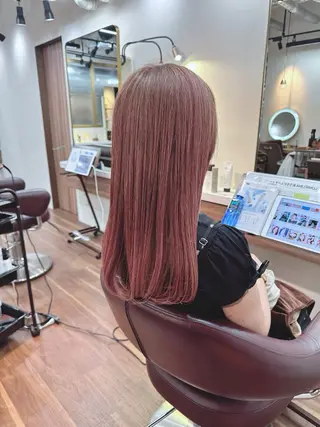 カラー 桑村 菜々のヘアスタイル