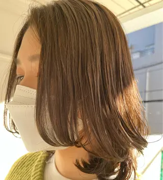ミディアム amie by afloatのヘアスタイル
