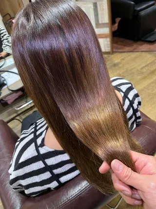 ロング かがみ/メンテナンス カット無料のヘアスタイル