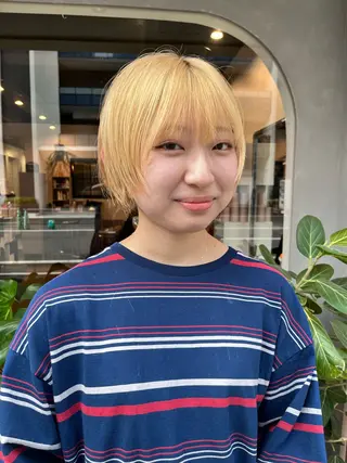 ショート カラー dogstar小林諒 パーマ/レイヤーのヘアスタイル